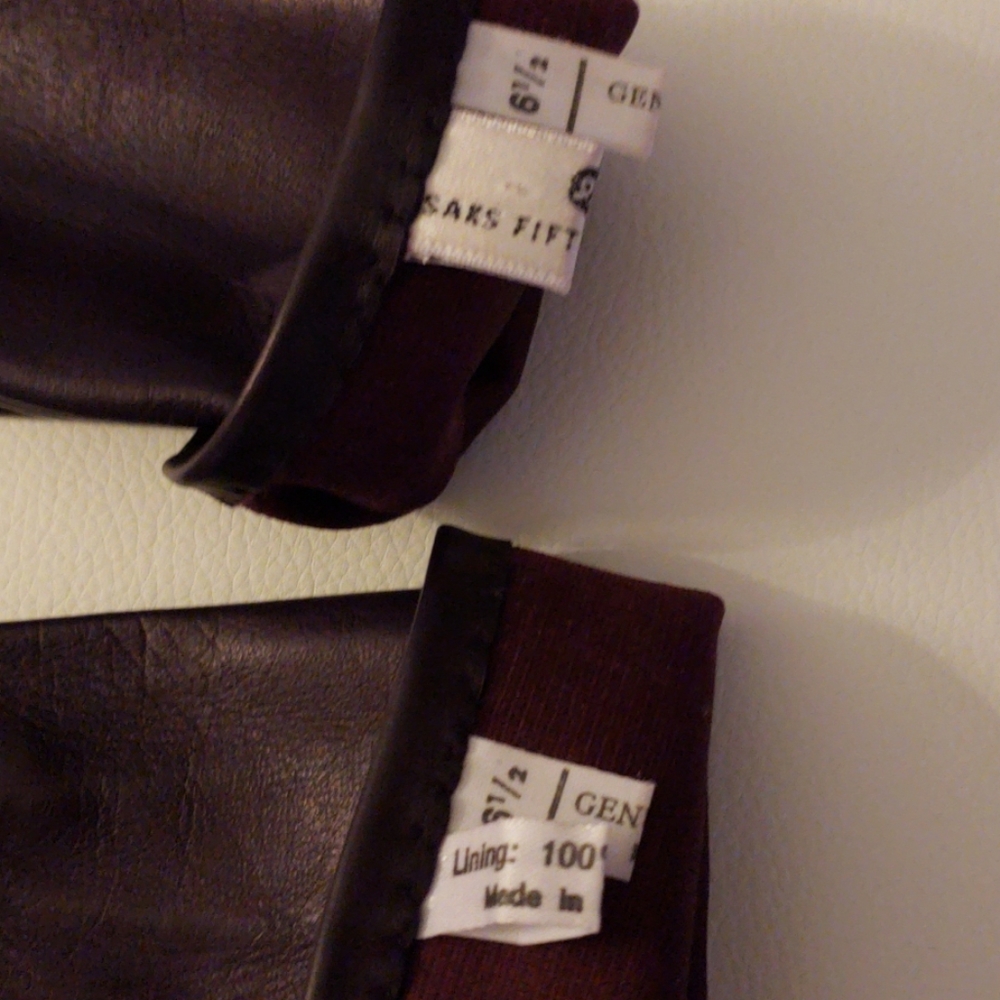 Gloves - Picture 5 of 6